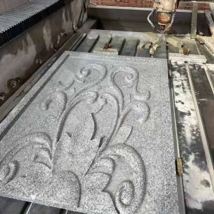 广西 白麻别墅干挂雕花板