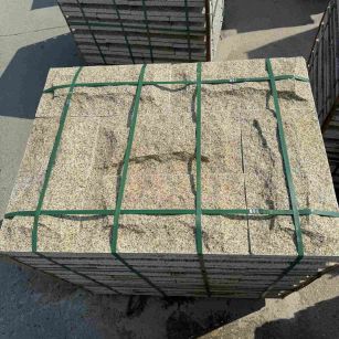 广西 黄金麻花岗岩石材自然面蘑菇石成品