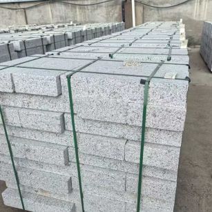 广西 白麻花岗岩路沿石，弧形路沿石，道牙石，马路牙子，界石，路缘石，平沿石，直岩石，平缘石等