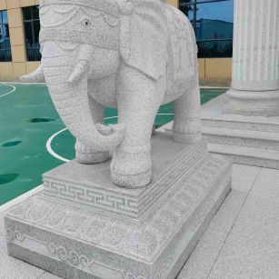 广西 白麻花岗岩动物异形石雕-大象