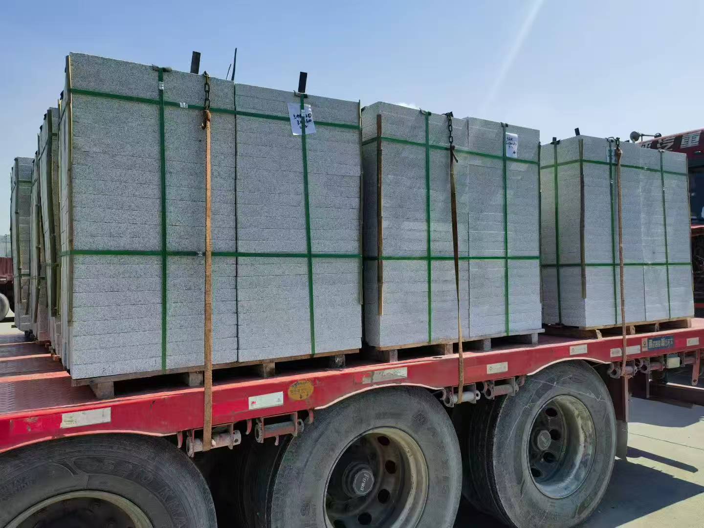 广西芝麻白花岗岩出货日常地铺石