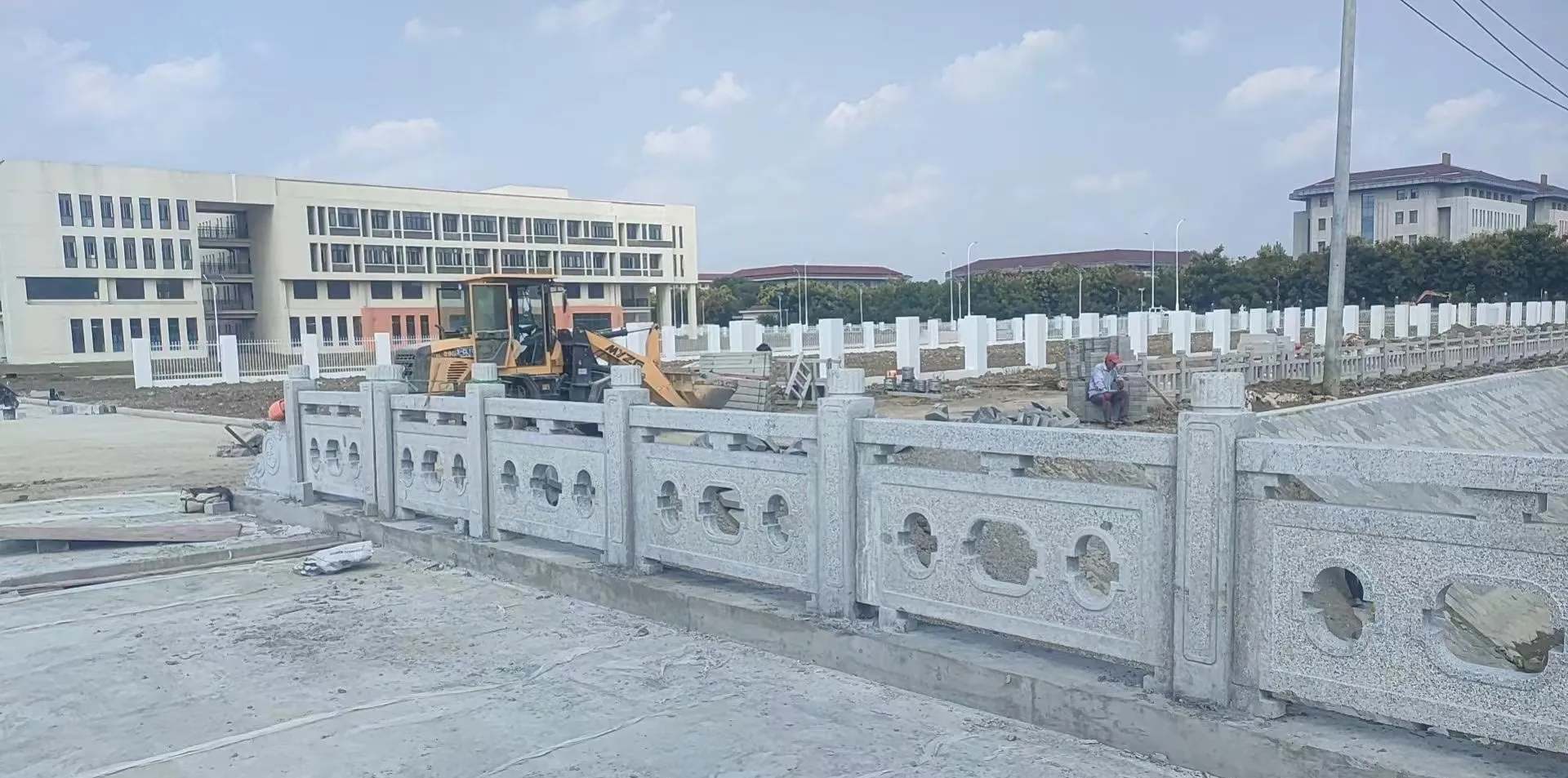 广西 白麻花岗岩荔枝面河道栏杆