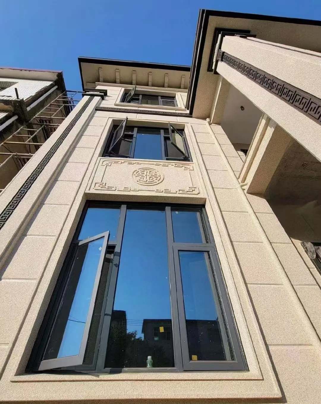 广西 黄金麻荔枝面别墅外墙干挂效果展示