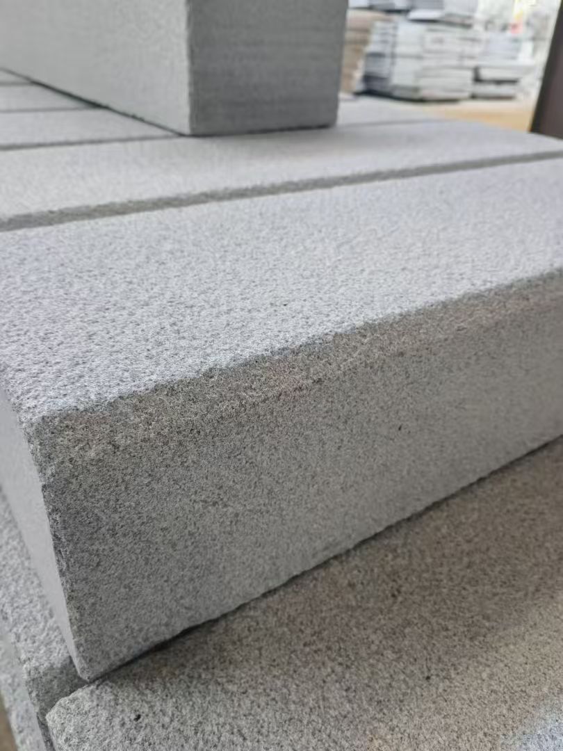 广西 芝麻灰荔枝面路沿石