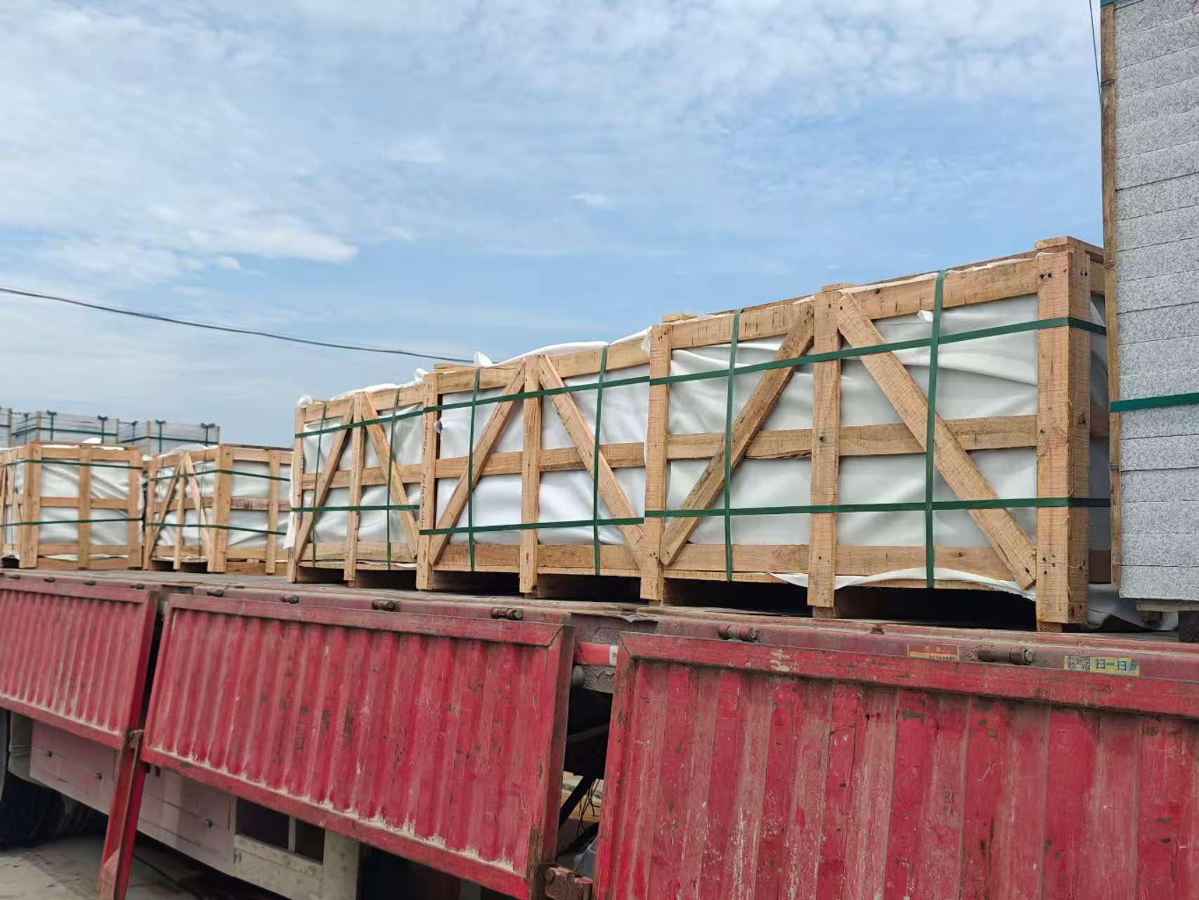 广西 芝麻白花岗岩地铺石出口专车-泰国游