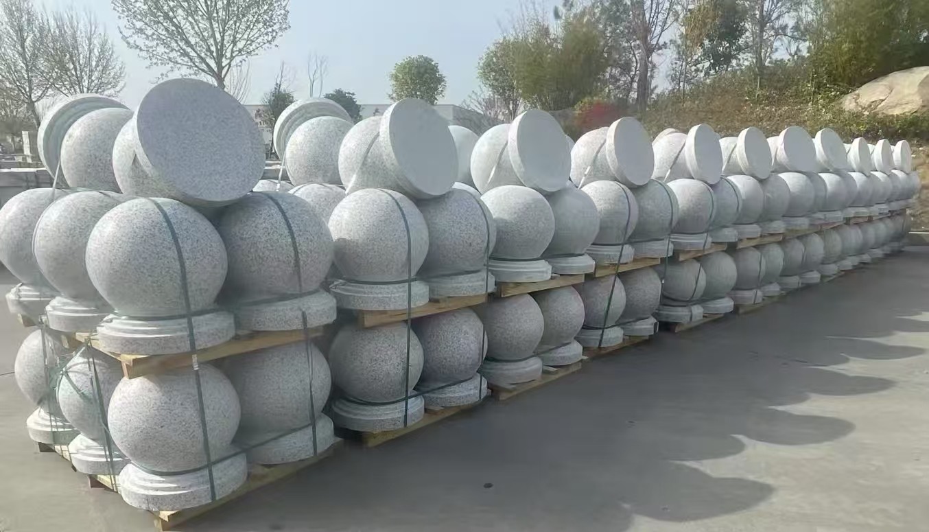 广西 白麻花岗岩石材圆球，石球，挡车球，隔离球，景观石球，风水球等