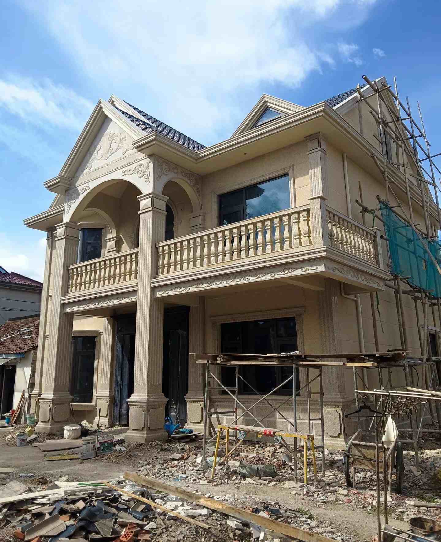 广西 黄金麻花岗岩石材私人别墅雕花门楼柱阳台栏杆