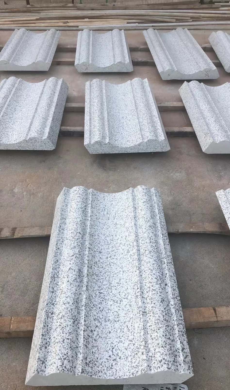 广西 白麻花岗岩光面别墅线条