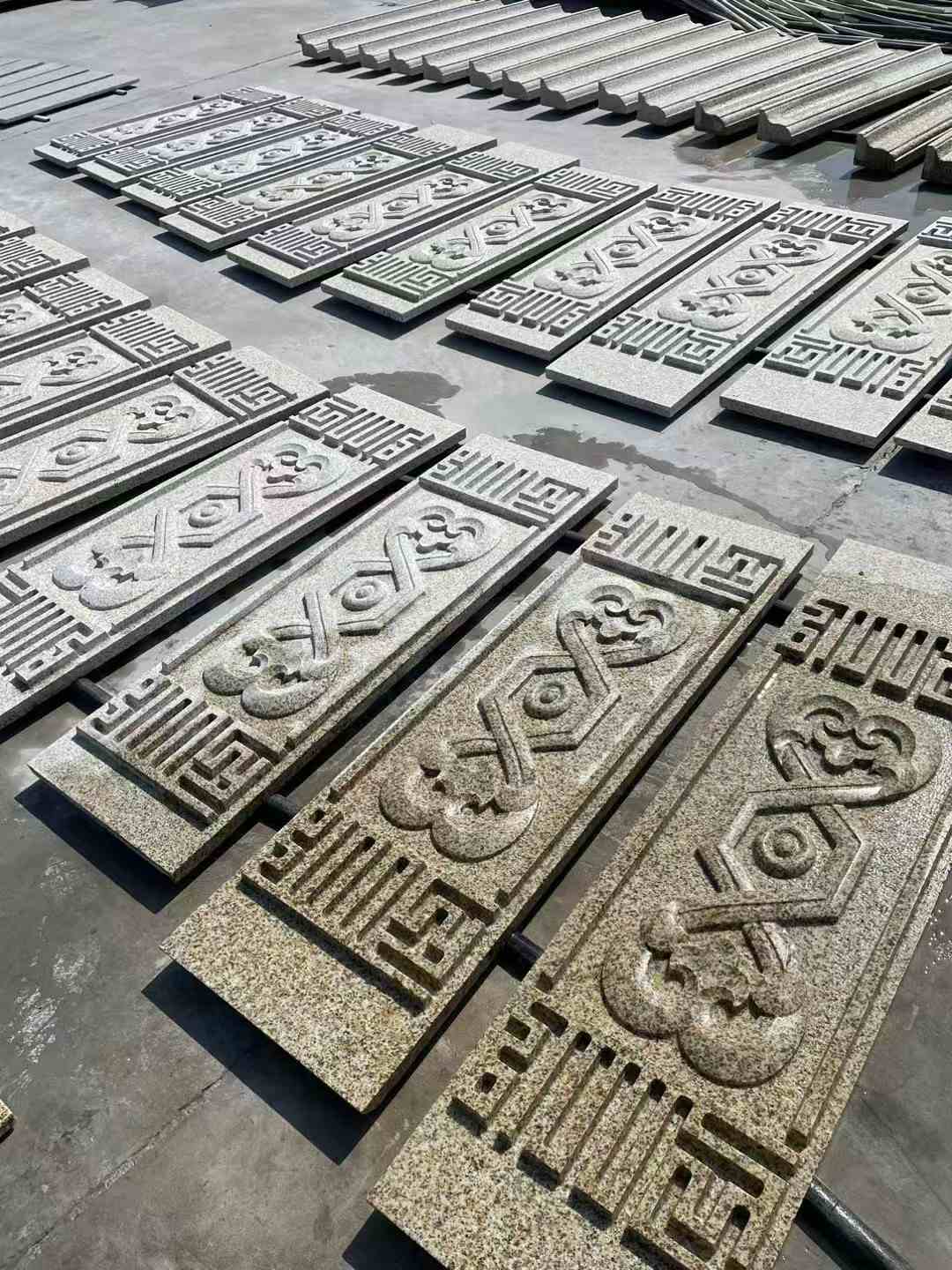 广西 黄金麻花岗岩外墙雕刻板