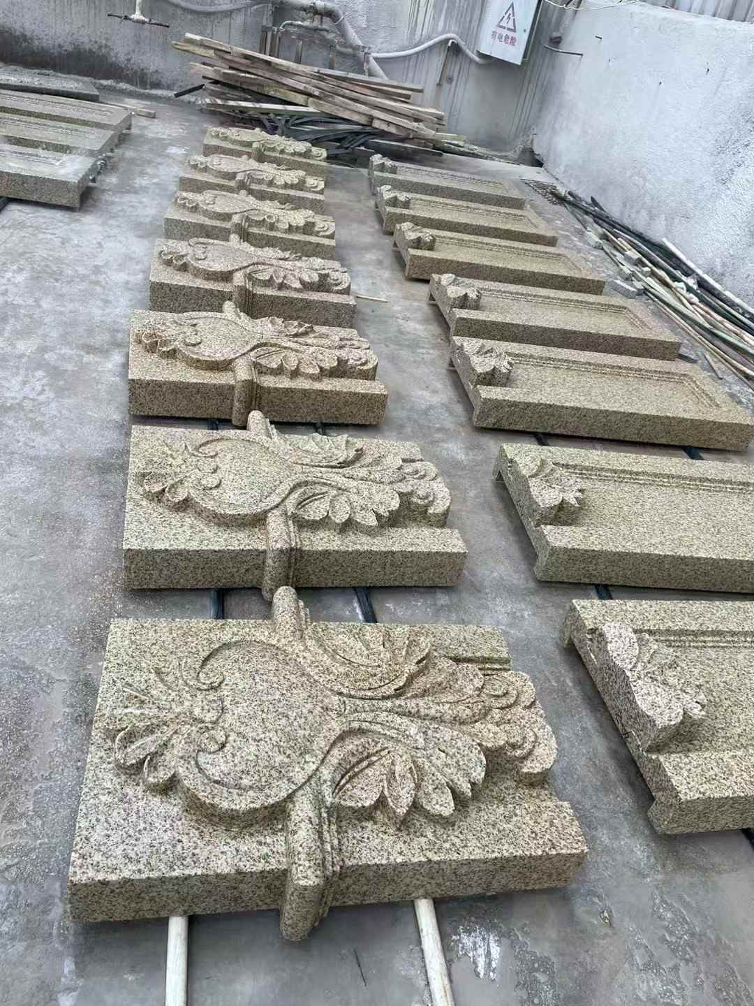 广西 黄金麻花岗岩别墅外墙雕刻板