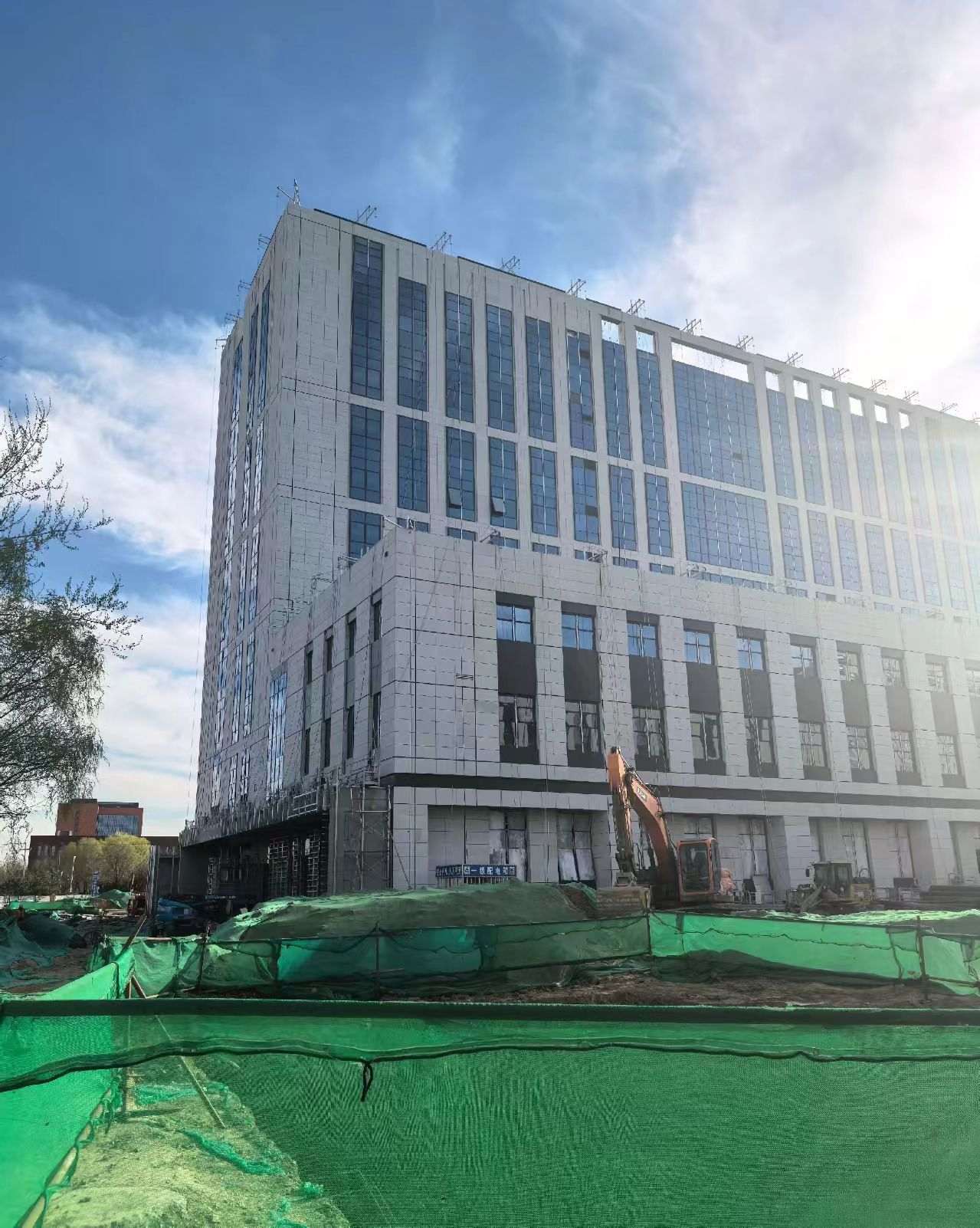 广西 白麻花岗岩石材外墙干挂