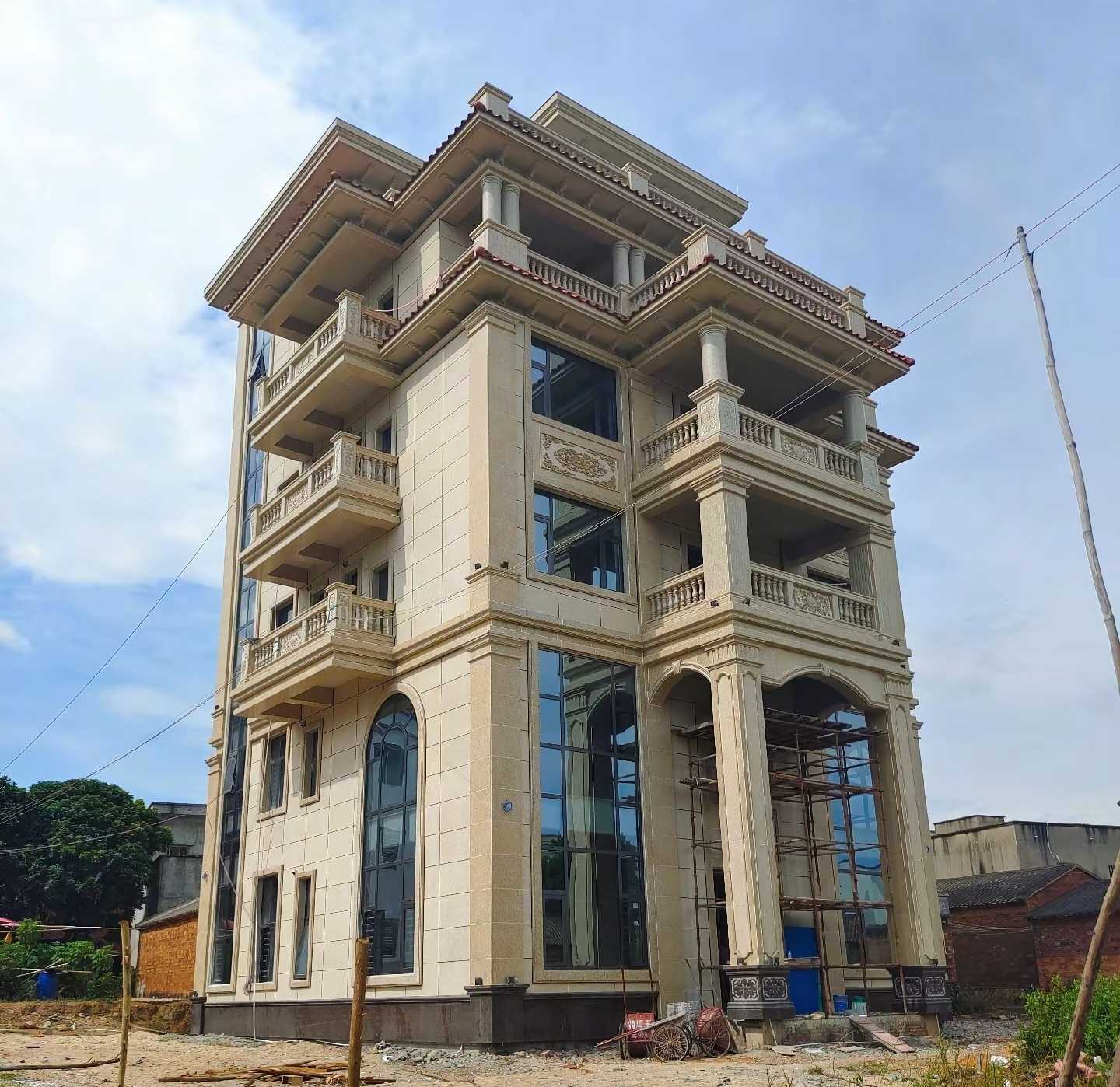 广西 黄金麻花岗岩石材别墅外墙干挂搭配（雕花栏杆花瓶柱门楼罗马柱）