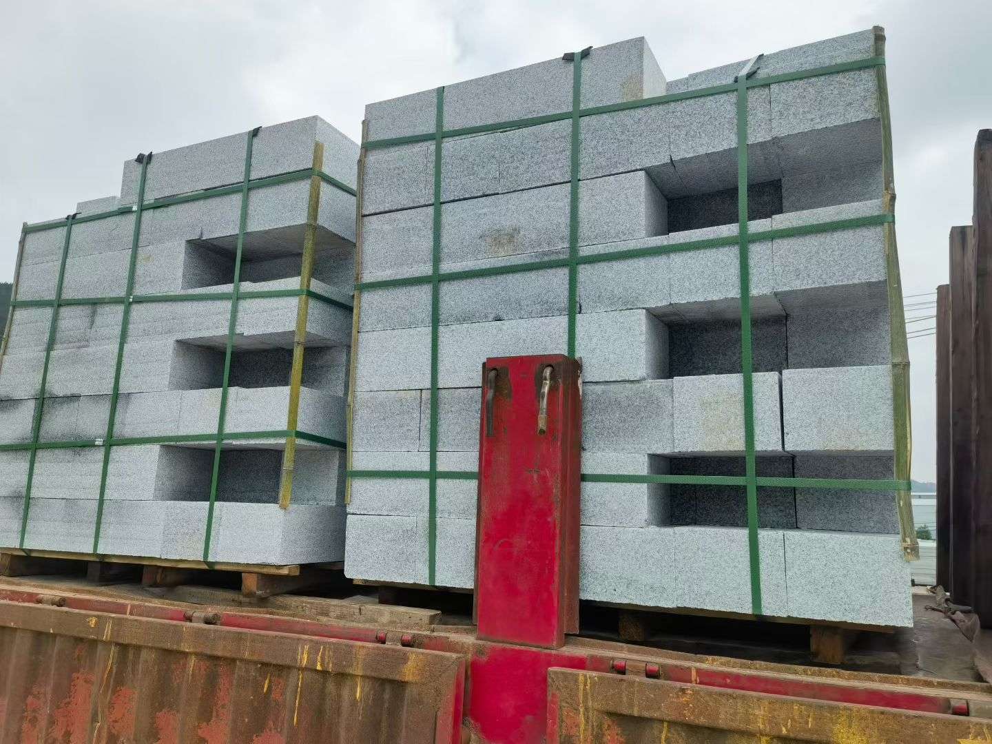 广西 芝麻白花岗岩路沿石，平石，路侧石，马路牙子，路缘石，立缘石，平缘石等