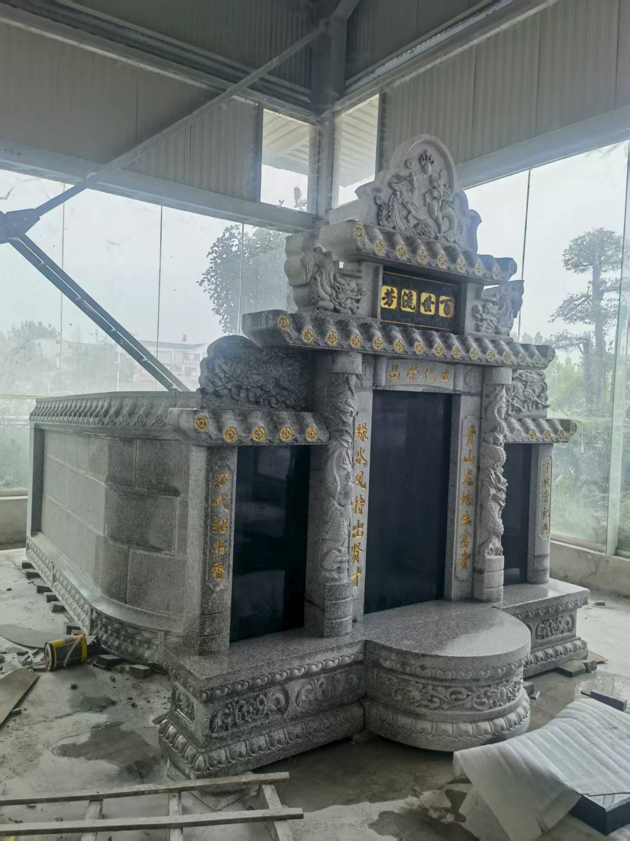 广西 芝麻白墓碑效果展示图